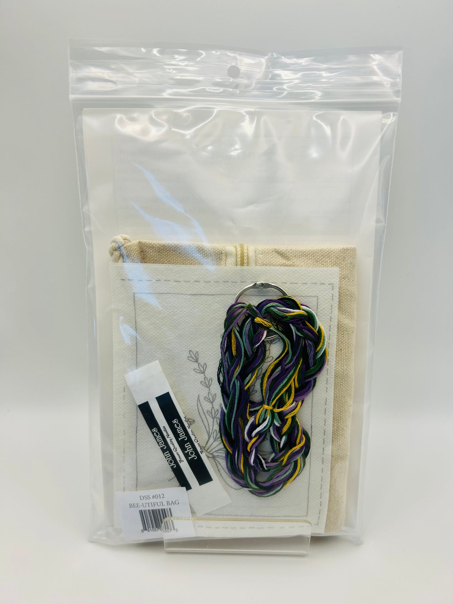 "BEE-utiful Bag" Embroidery Kit  DSS#012